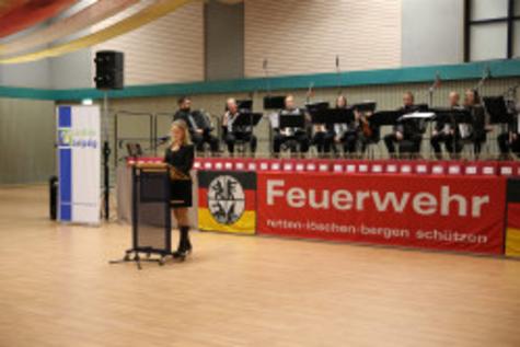 Begr&uuml;&szlig;ung durch B&uuml;rgermeisterin Nadine Stitterich